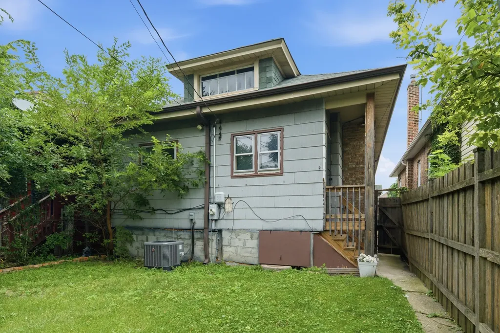 10416 South Sangamon Street Chicago IL 60643