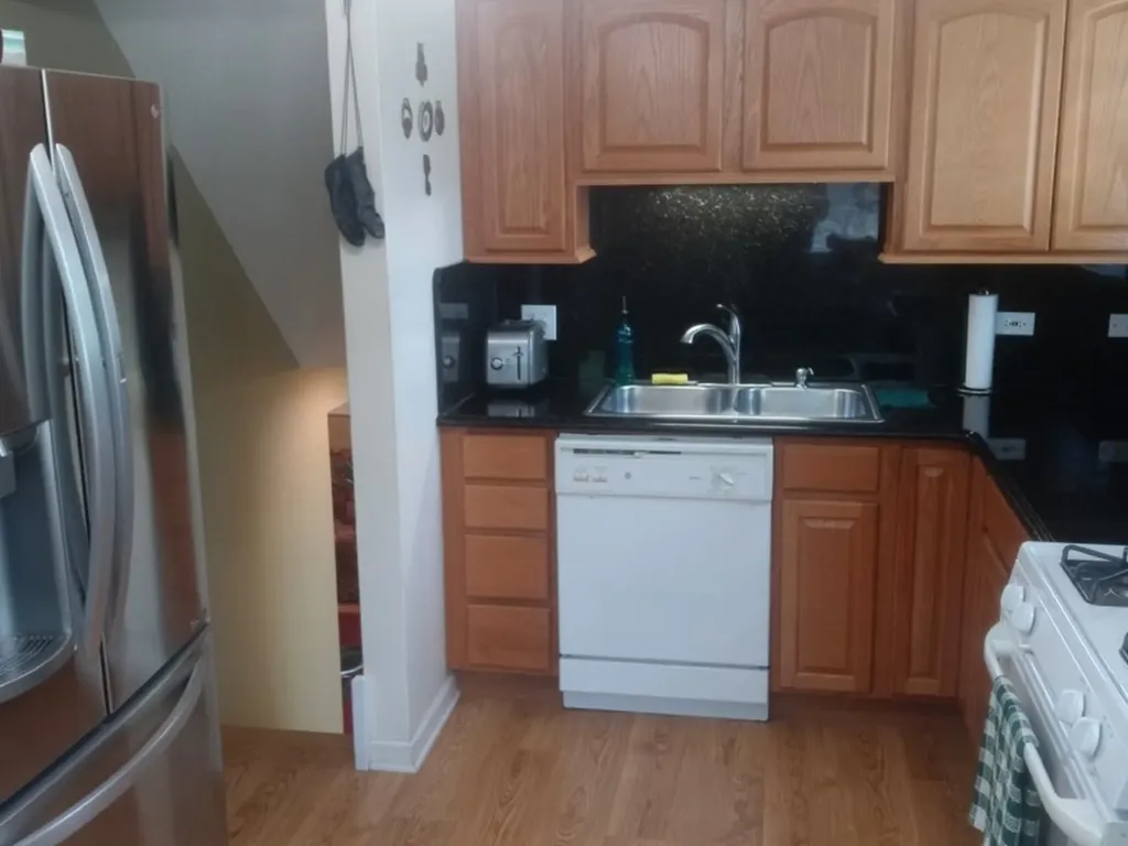 943 South Charlotte Street Lombard IL 60148