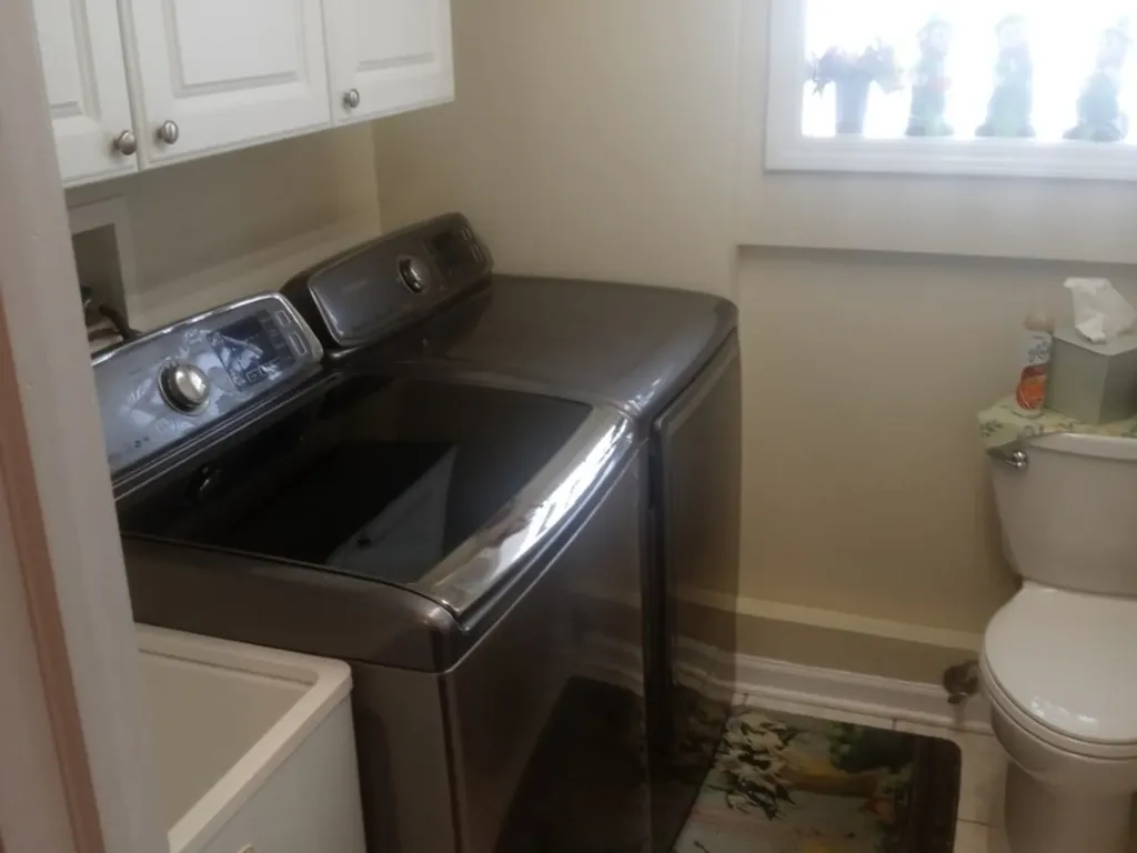 943 South Charlotte Street Lombard IL 60148