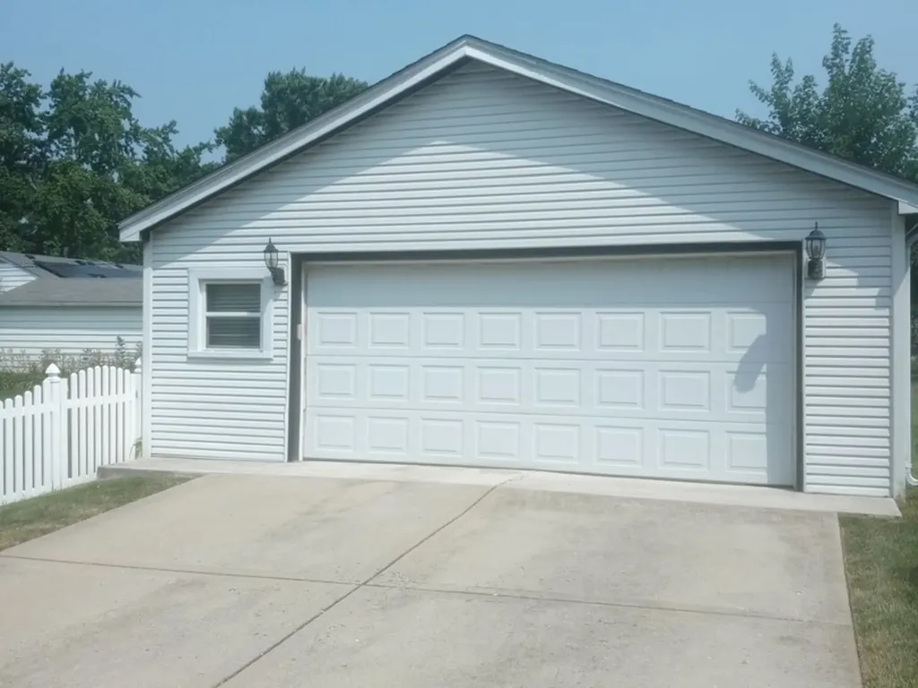 943 South Charlotte Street Lombard IL 60148