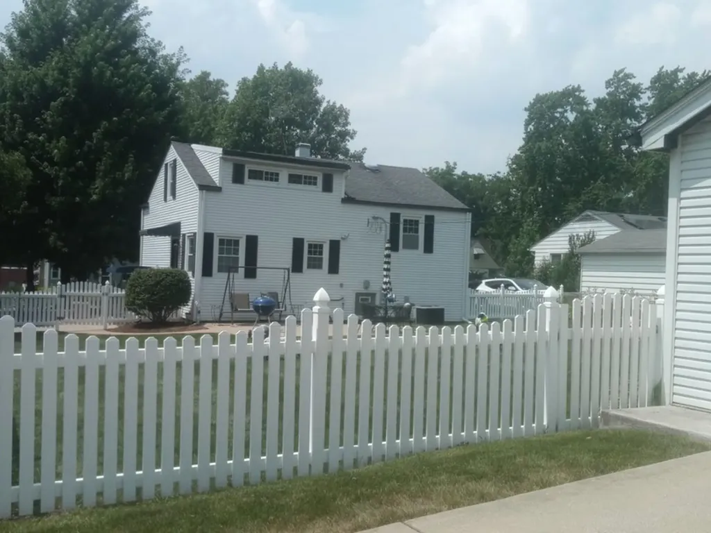943 South Charlotte Street Lombard IL 60148