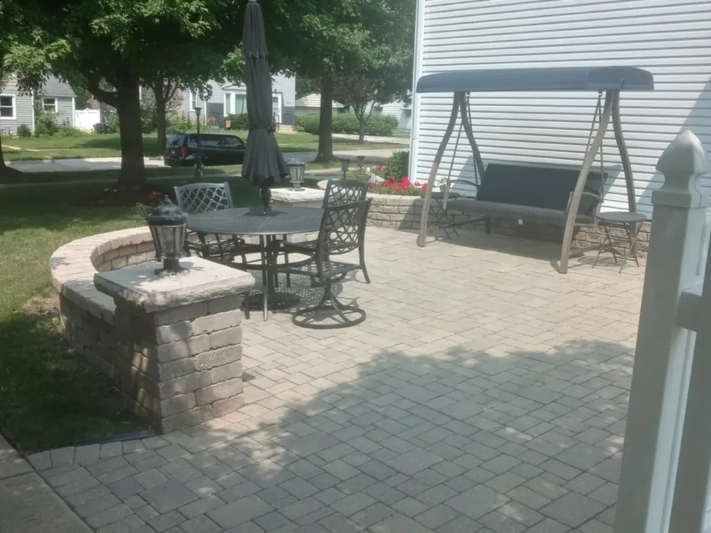 943 South Charlotte Street Lombard IL 60148