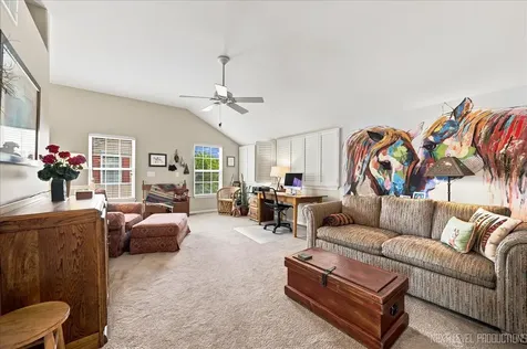 253 Larsdotter Lane Geneva IL 60134