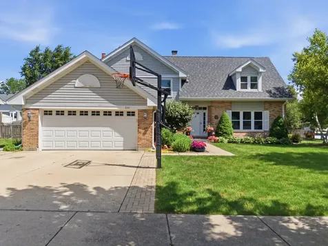 330 Sutcliffe Circle Vernon Hills IL 60061