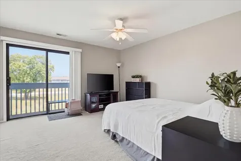 34322 North Birch Lane Gurnee IL 60031