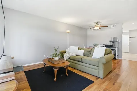 34322 North Birch Lane Gurnee IL 60031