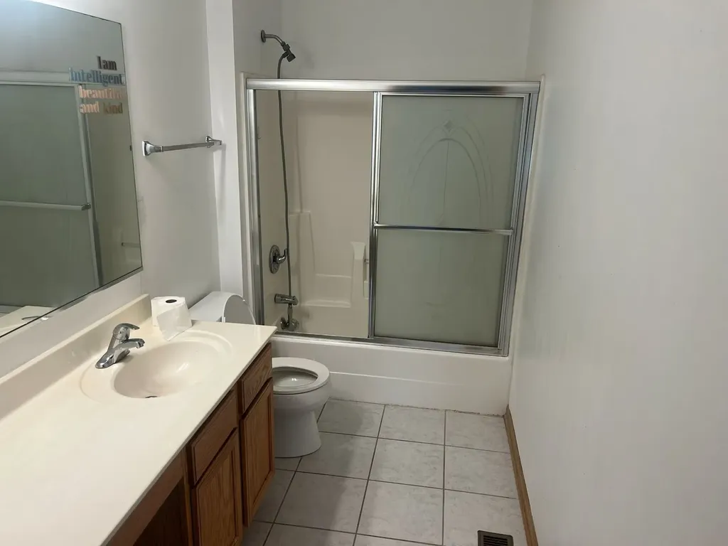 1 Ash Court Bolingbrook IL 60490