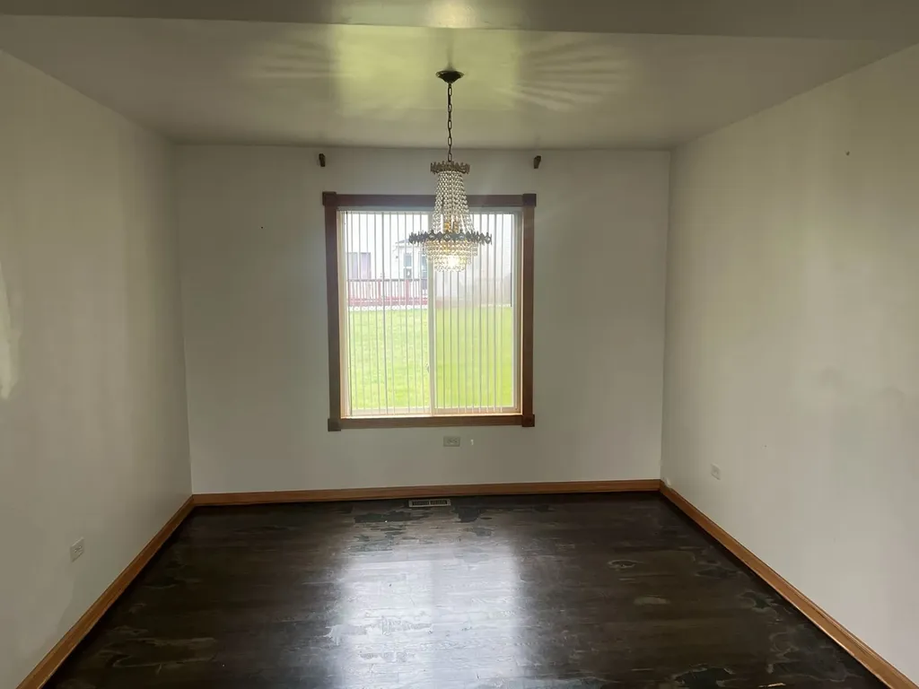 1 Ash Court Bolingbrook IL 60490