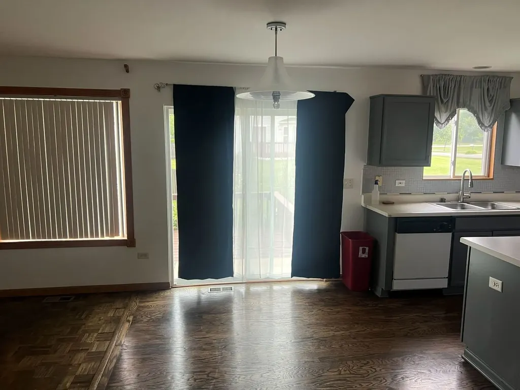 1 Ash Court Bolingbrook IL 60490