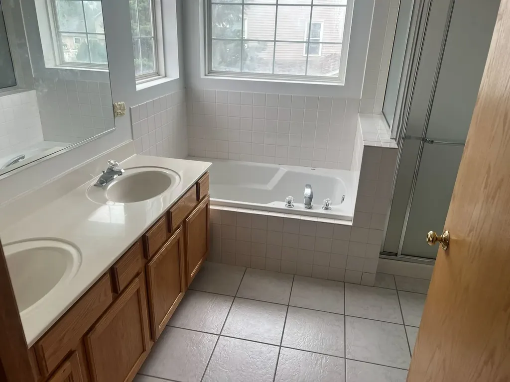 1 Ash Court Bolingbrook IL 60490