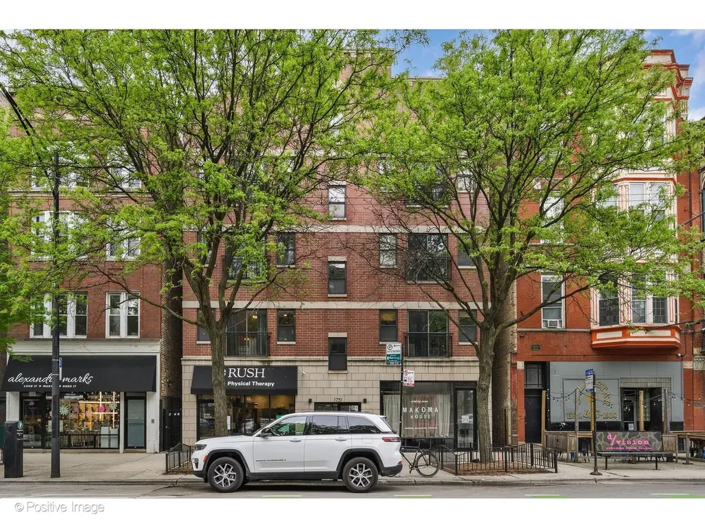 1751 West Division Street Chicago IL 60622