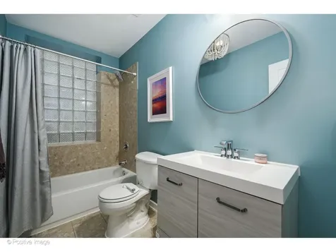 1751 West Division Street Chicago IL 60622