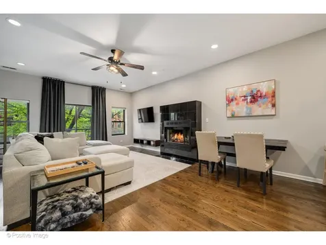 1751 West Division Street Chicago IL 60622