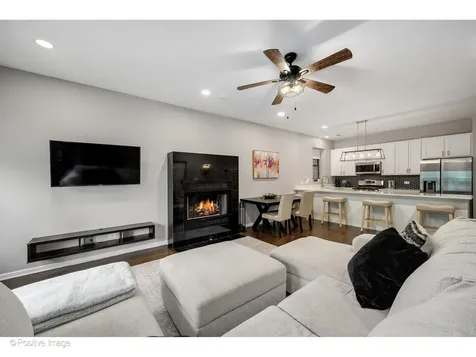 1751 West Division Street Chicago IL 60622