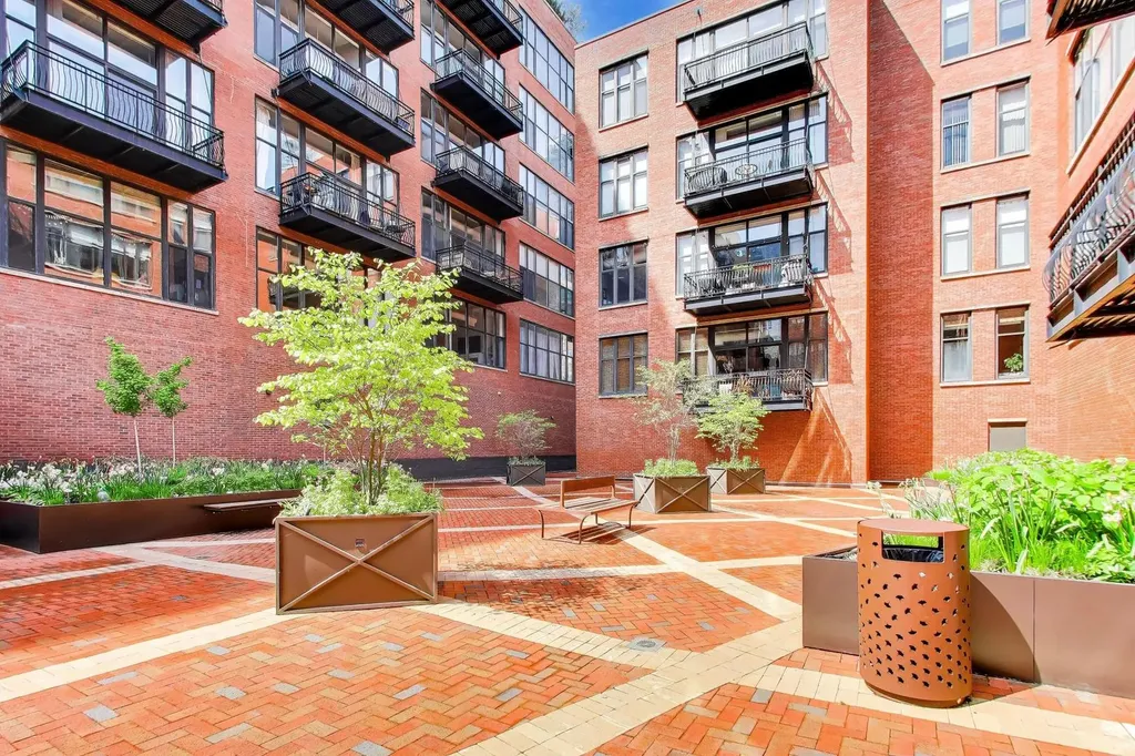 333 West Hubbard Street Chicago IL 60654