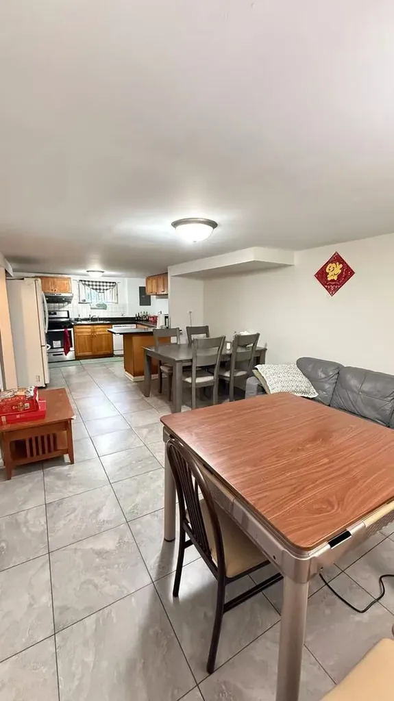 3524 South Lituanica Avenue Chicago IL 60609