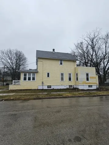 728 North Ash Street Waukegan IL 60085