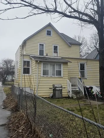 728 North Ash Street Waukegan IL 60085