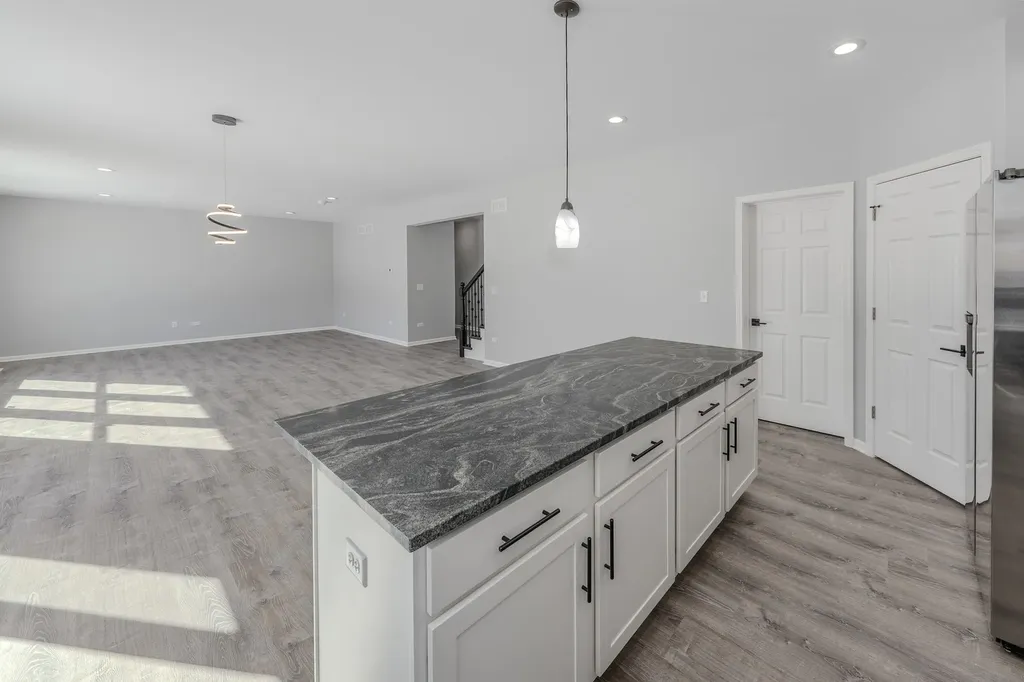 194 Vance Street Lombard IL 60148