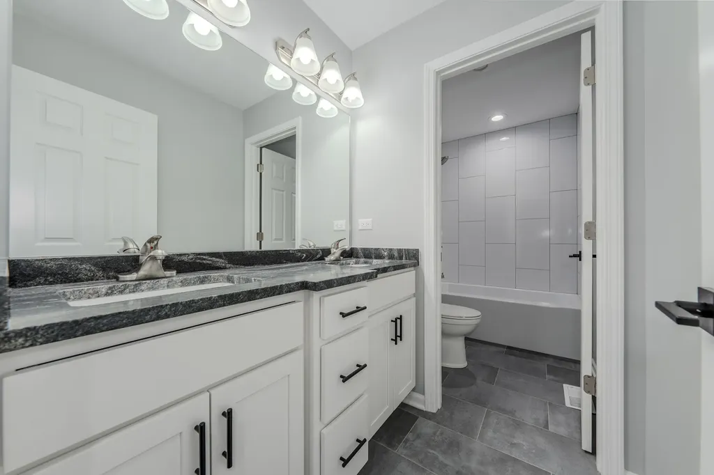 194 Vance Street Lombard IL 60148