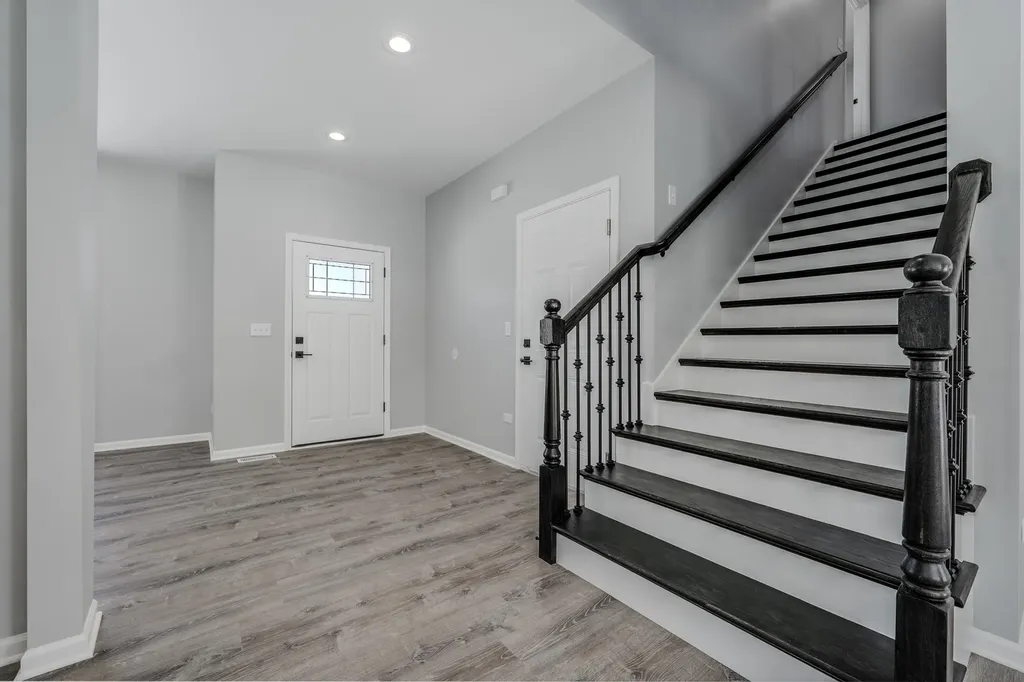 194 Vance Street Lombard IL 60148