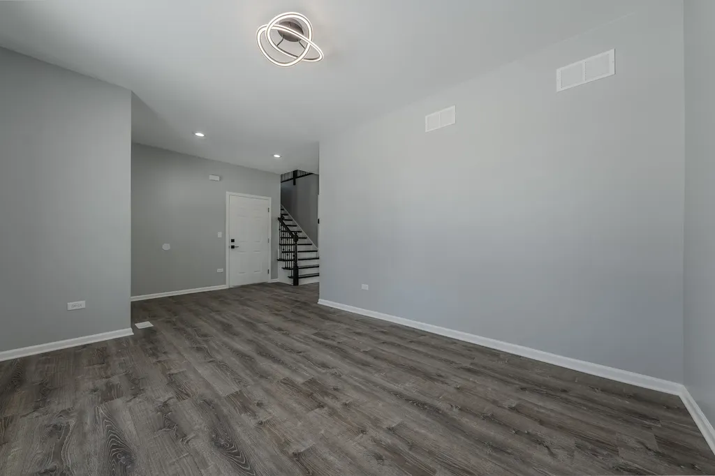 194 Vance Street Lombard IL 60148