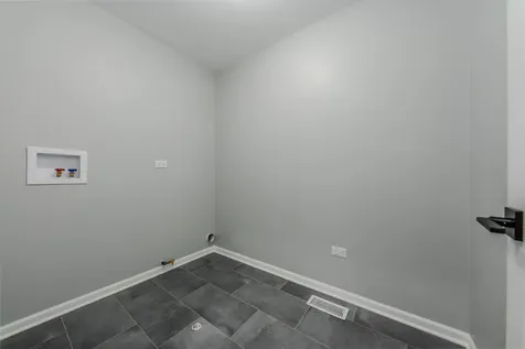 194 Vance Street Lombard IL 60148