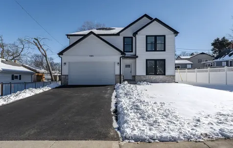 194 Vance Street Lombard IL 60148
