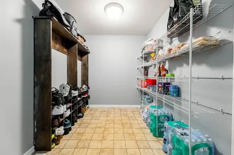 1715 Ivy Lane Montgomery IL 60538