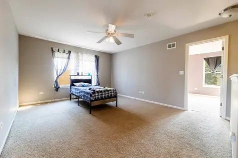 1715 Ivy Lane Montgomery IL 60538