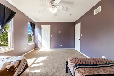1715 Ivy Lane Montgomery IL 60538