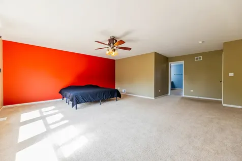 1715 Ivy Lane Montgomery IL 60538