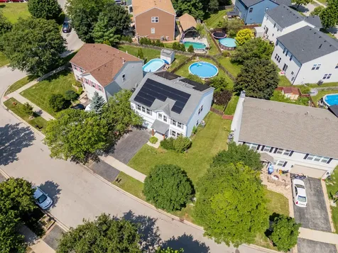 1715 Ivy Lane Montgomery IL 60538