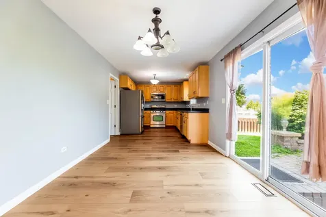 1715 Ivy Lane Montgomery IL 60538