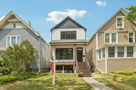 2012 Maple Avenue Evanston IL 60201