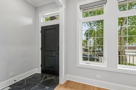2012 Maple Avenue Evanston IL 60201