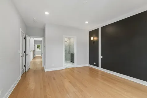 2012 Maple Avenue Evanston IL 60201