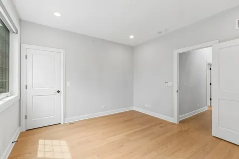 2012 Maple Avenue Evanston IL 60201