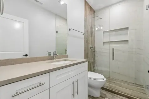 2012 Maple Avenue Evanston IL 60201