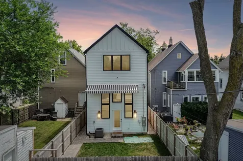 2012 Maple Avenue Evanston IL 60201