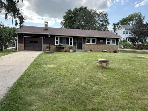 304 Mix Street Oregon IL 61061