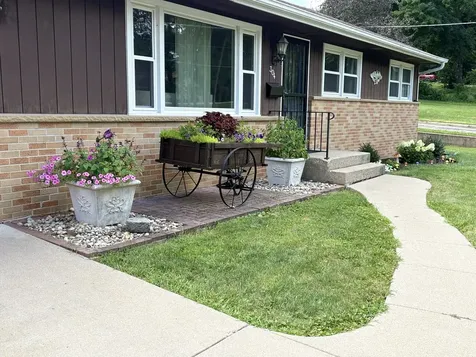 304 Mix Street Oregon IL 61061
