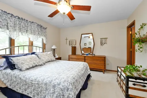 8955 Linden Drive Tinley Park IL 60487