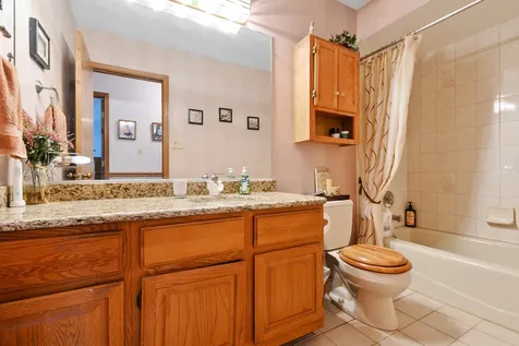 8955 Linden Drive Tinley Park IL 60487