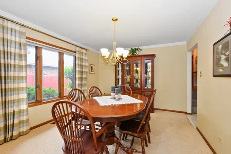 8955 Linden Drive Tinley Park IL 60487