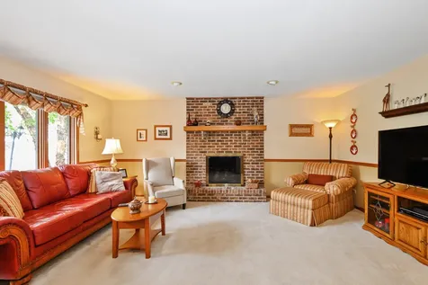 8955 Linden Drive Tinley Park IL 60487