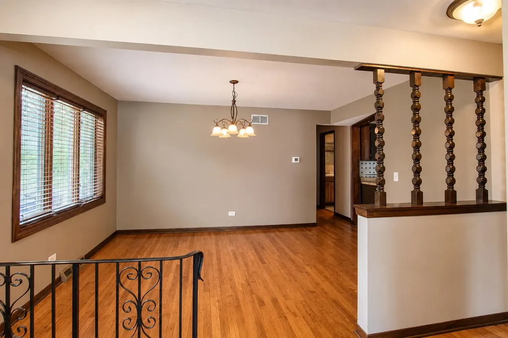 8414 West Brodman Avenue Chicago IL 60656