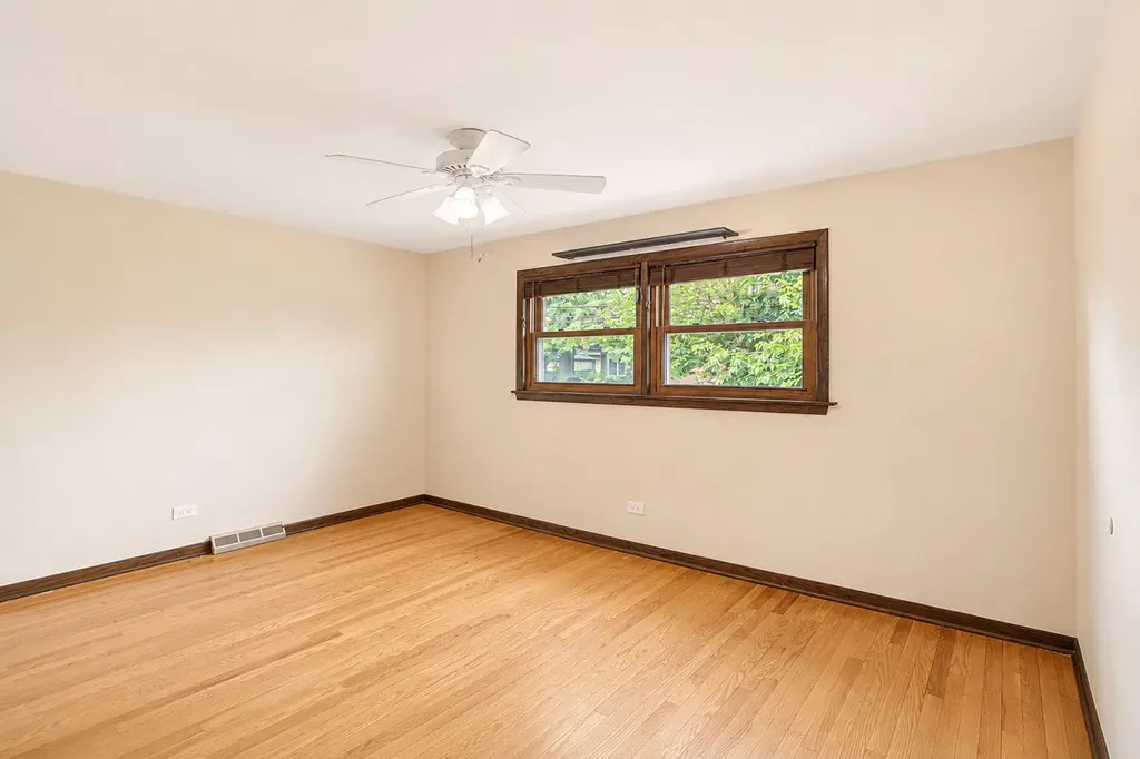 8414 West Brodman Avenue Chicago IL 60656