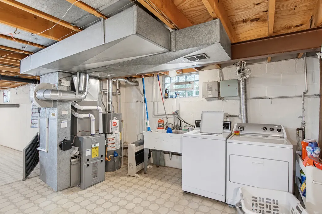 8414 West Brodman Avenue Chicago IL 60656