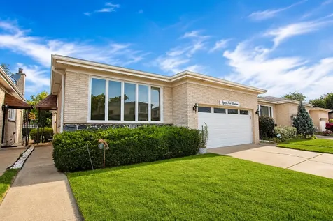 8414 West Brodman Avenue Chicago IL 60656